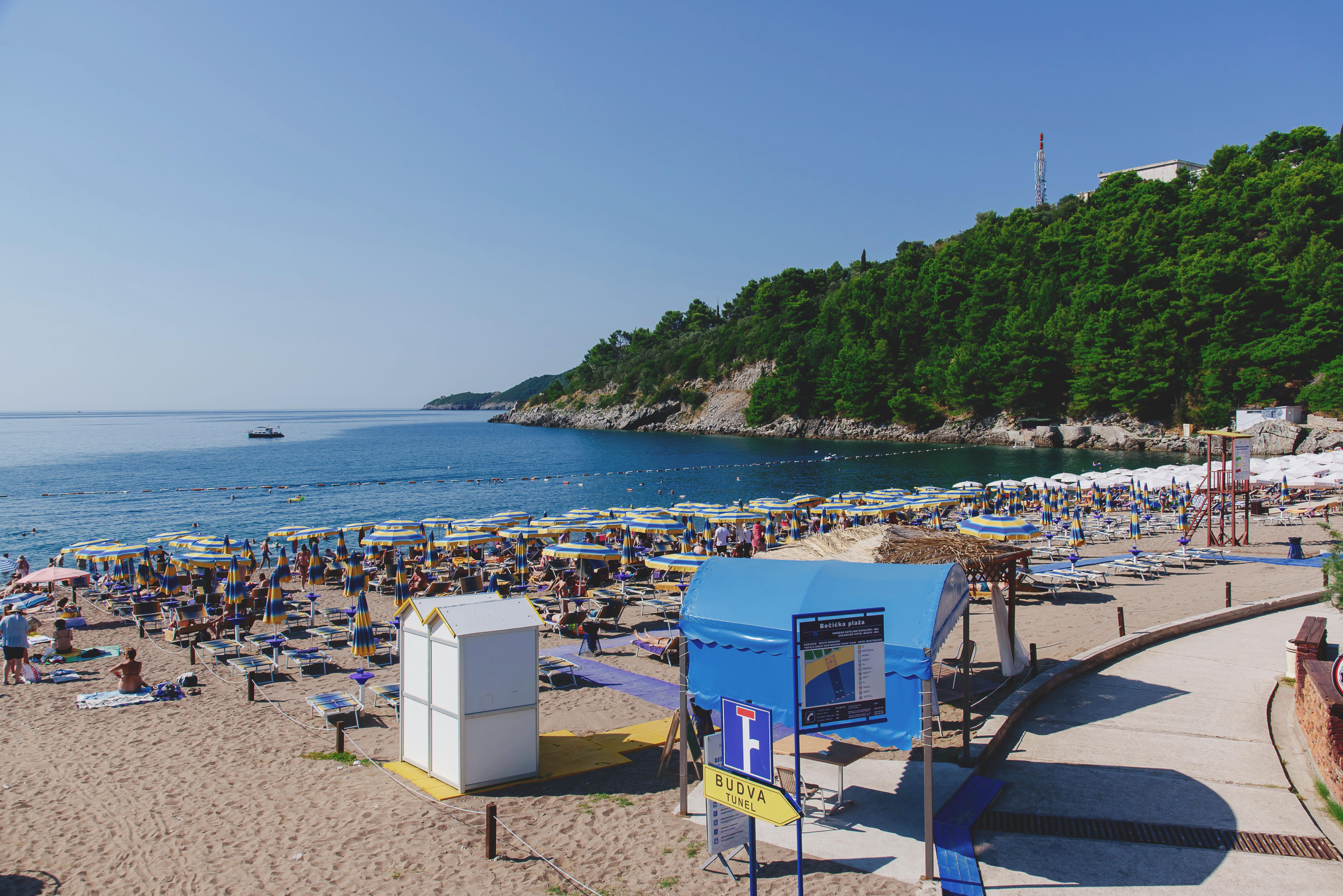 Hotel Montenegro Budva Bagian luar foto